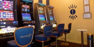 Step-by-step guide showing how to add bet games to home screen on Android and iOS